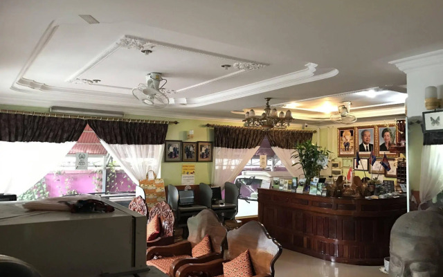 Ta Som Guesthouse & Tour Services