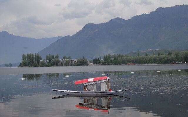 The Lalit Grand Palace Srinagar