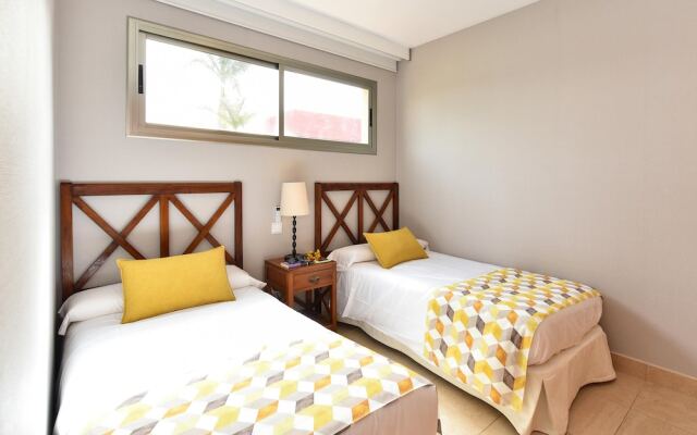 Par 4 Villa 9 With Pool in Salobre
