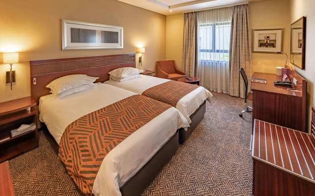 City Lodge Hotel at OR Tambo International Airport - Image 7