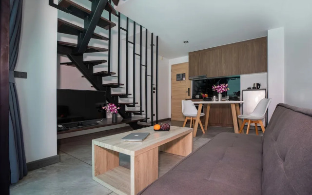 NaiHarn Duplex with Pool Access UTL A102