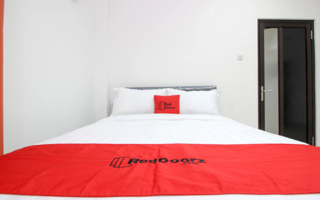 RedDoorz Plus @ Affandi Gejayan
