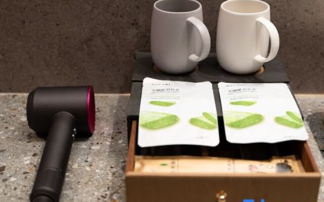 Rezen Retreat·Four Seasons Manju  Hotel (Jiuzhaigou Scenic Area)