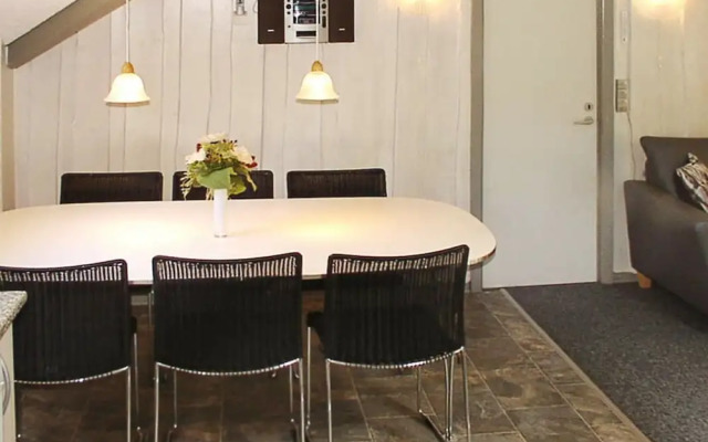 6 Person Holiday Home in Hemmet-by Traum
