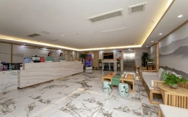 Yunshang Qingju Hotel (Xi'an Bell Tower City Wall Yongningmen Subway Station Branch)