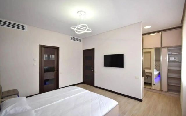 Northern Avenue 2 bedrooms New and Modern apartment in New Elite Building HH600