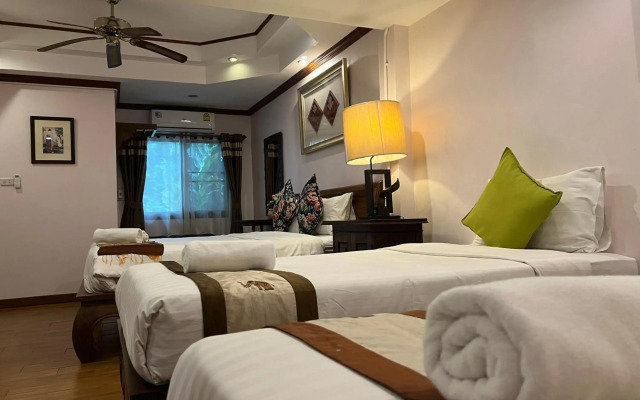 Pha Thai House
