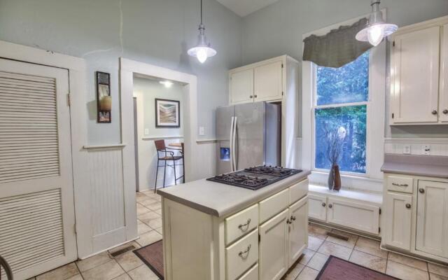 Classic/Modern Downtown Home