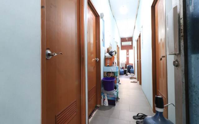 Eiffel Residence Batu Tulis 35A1 by ZUZU