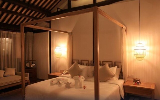 Kaiyuan Hotel · Seabirds