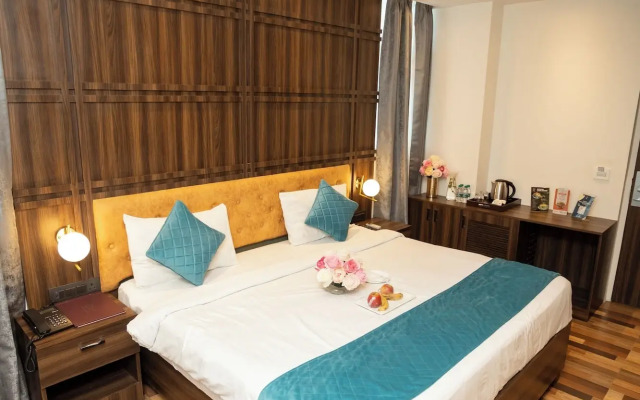 Hyphen Business Hotel