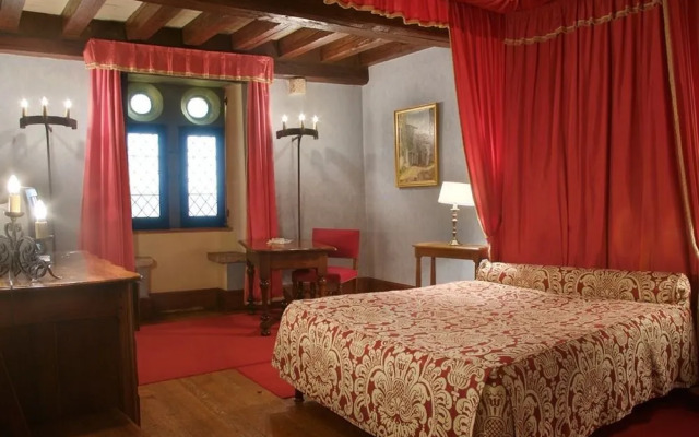 Hostellerie de Pérouges