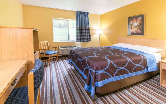 Super 8 by Wyndham Medina