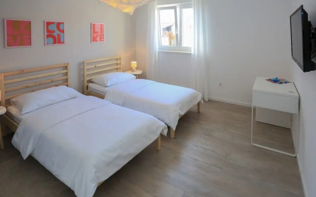 Kreso - With Pool - H