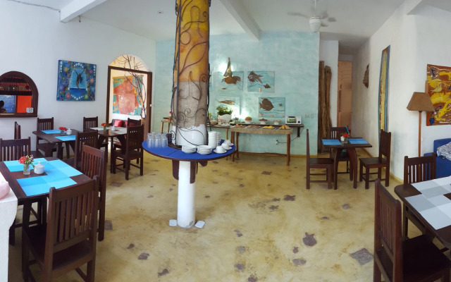 Aos Sinos dos Anjos Art Hotel