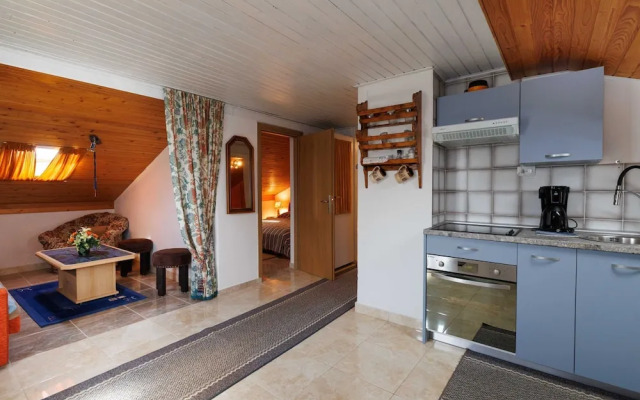 Classic and Trendy Apartment With Terrace