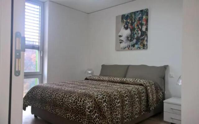 Executive 2 Splitted Flats H5T 3Bedrooms & Balcony Sea View