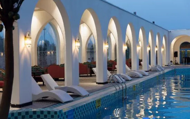 Putao Li Homestay – Pool – Turpan