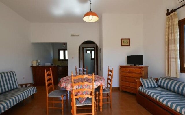 Madoupa Beach Apartments
