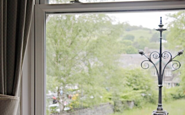 Beaumont House with FREE off-site Health Club - Adults Only