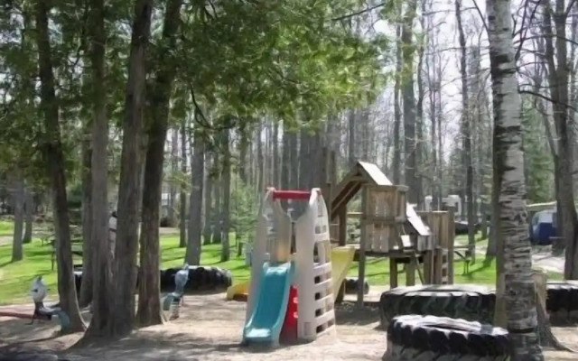 Jell-E-Bean Campground and Trailers