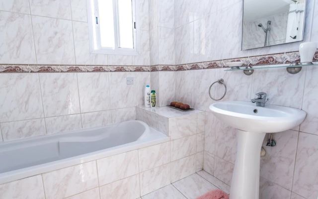 Koulas Apartment