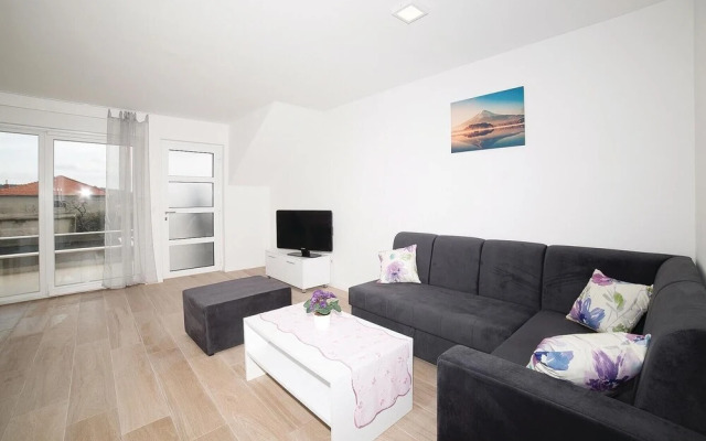 Beautiful Apartment in Trogir With 2 Bedrooms and Wifi