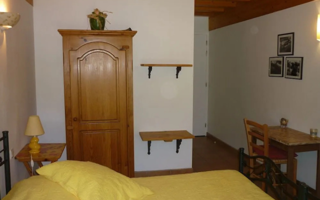Chambre d'Hôtes La Bourdasse