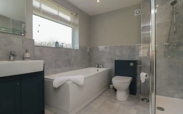 36 Chatsworth Close