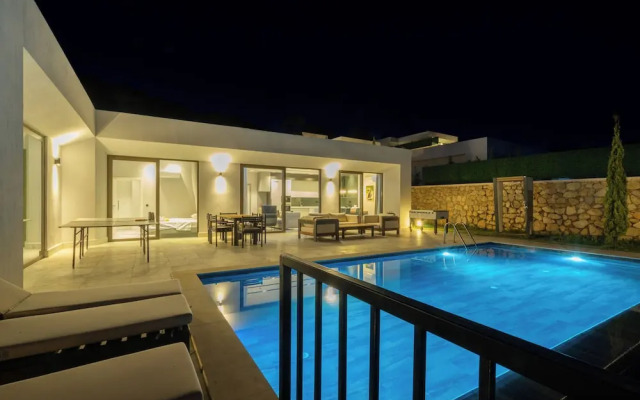 Saturn-4 PLANET LUXURY VILLAS