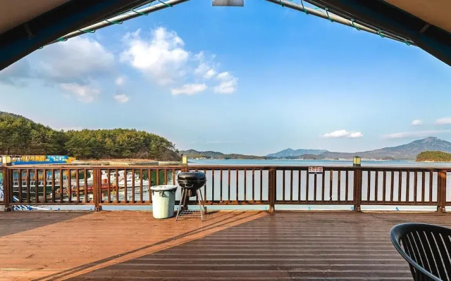 Goseong Bluewhale Glamping