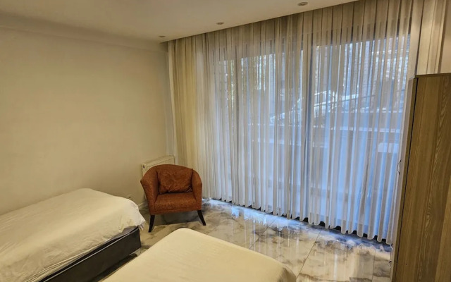 Perfect Residence Taksim with pool