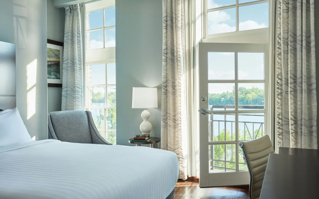 The Cotton Sail Hotel, Tapestry Collection By Hilton