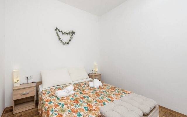 Apartments Sun 4 You