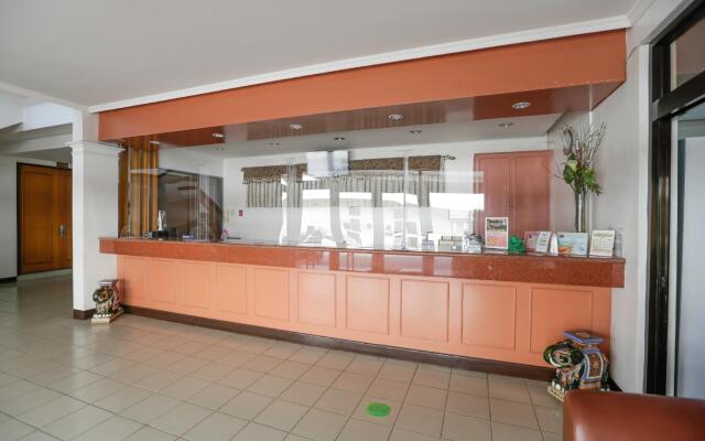 OYO 740 Bliss Hotel Dau