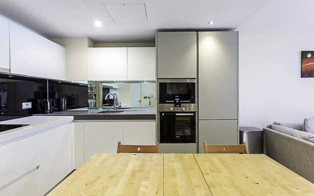 Modern Shoreditch Apartment