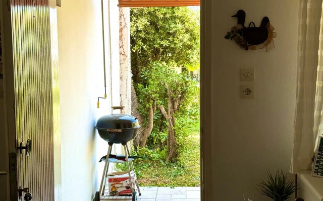 Sonia's House with Garden