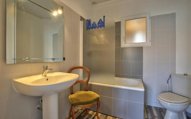 Maison du sentier du littoral et sa piscine naturelle