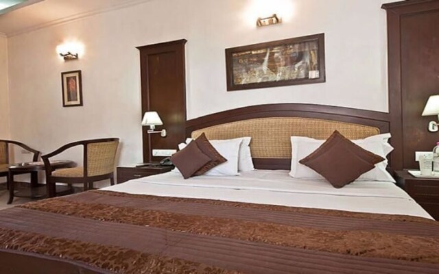 OYO 377 Hotel Excellent