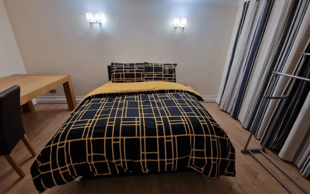 SnoozeDen Chalvey – Free Parking, Near M4 J6