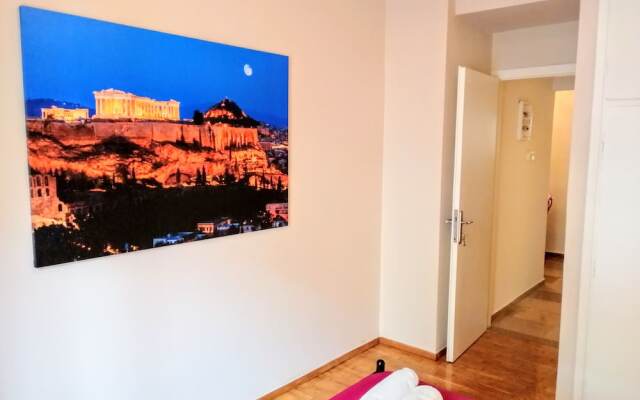 Modern apartment in Acropolis