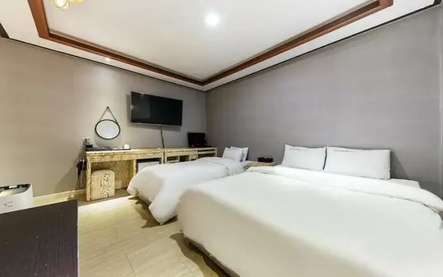 Hotel Eco Shauard