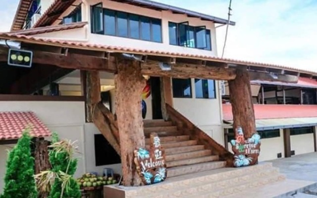 Labis Sunrise Farm Stay