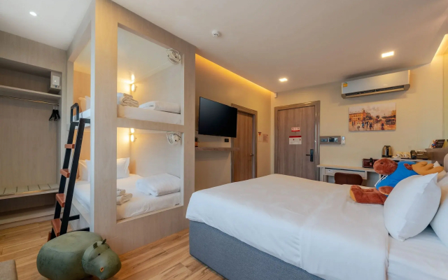 Moose Hotel Chiang Mai