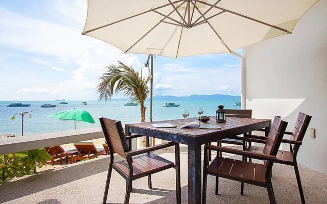 Interstellar Beachfront Villa A