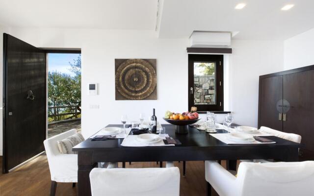 Beautiful Modern Villa With Jacuzzi and Sea-view-villa Delle Sirene