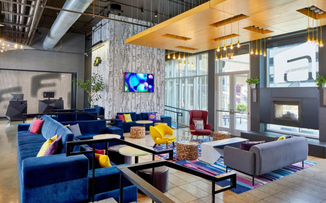 Aloft Austin at The Domain