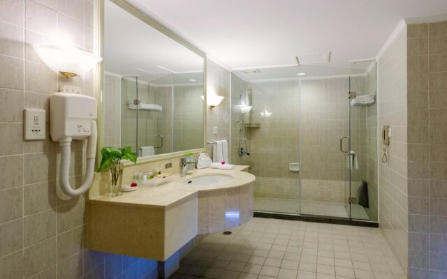 Golden Palm Resort