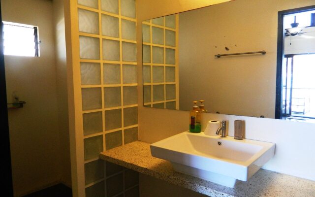 Bahari Beach Resort