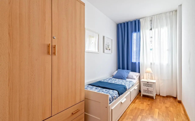 Cálido apartamento con piscina en Barcelona